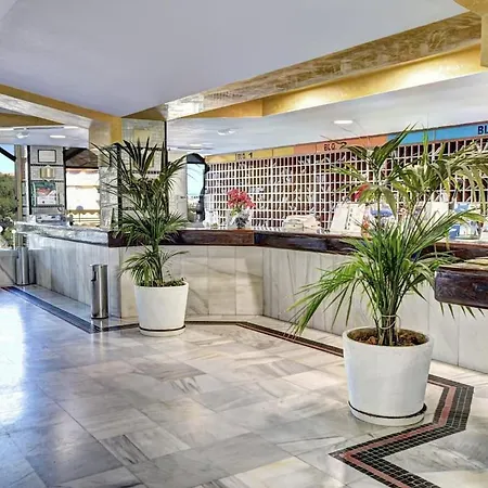 Apartamento Benal Apto Con Vistas Al Mar Y Piscinas. Benalmádena
