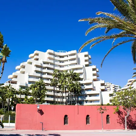 Benal Apto Con Vistas Al Mar Y Piscinas. Benalmádena