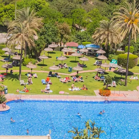 Benal Apto Con Vistas Al Mar Y Piscinas. *