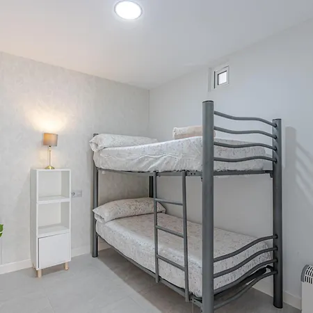 Benal Apto Con Vistas Al Mar Y Piscinas. Apartamento