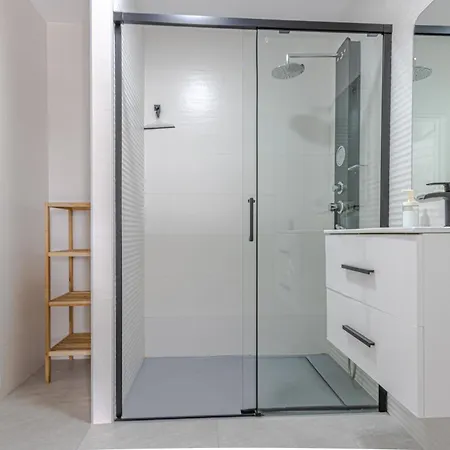 Apartamento Benal Apto Con Vistas Al Mar Y Piscinas. Benalmádena
